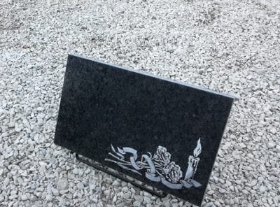 Hauaplaat-küünal nelkidega-40x25x3cm